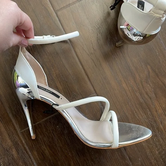 New ZARA white metallic silver strapped stilettos heel unique rare cushion strap - Picture 2 of 9